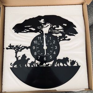 🦁New! Lion King Real Vinyl Record Die-Cut 11.8 X 11.8 Silent Wall Clock